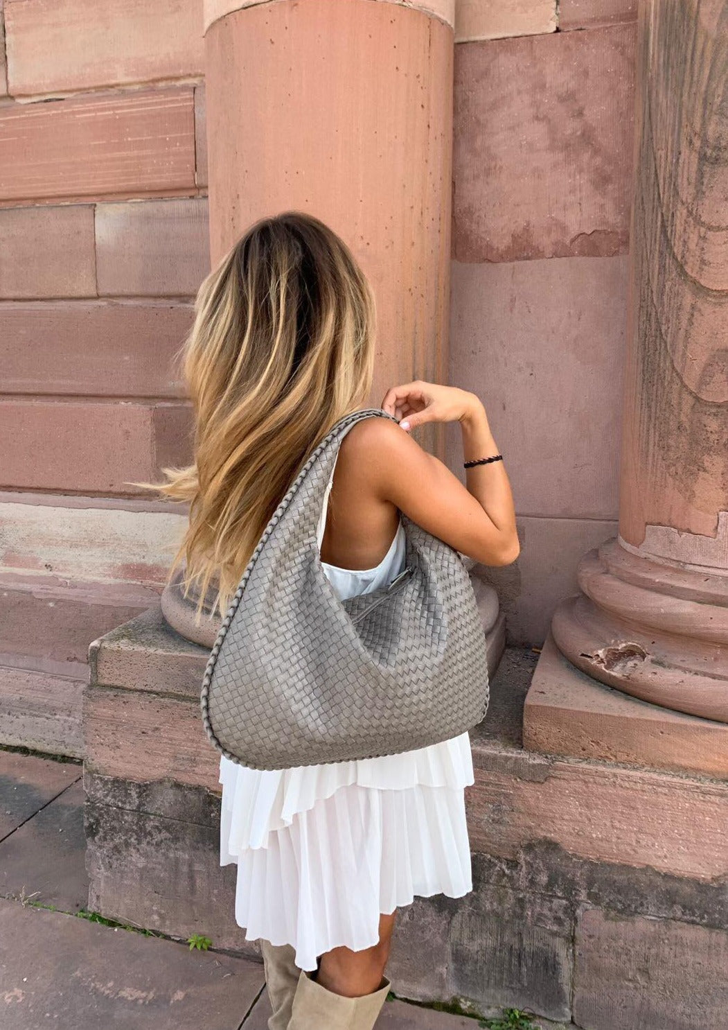 Niya Musthave Bag - Light grey