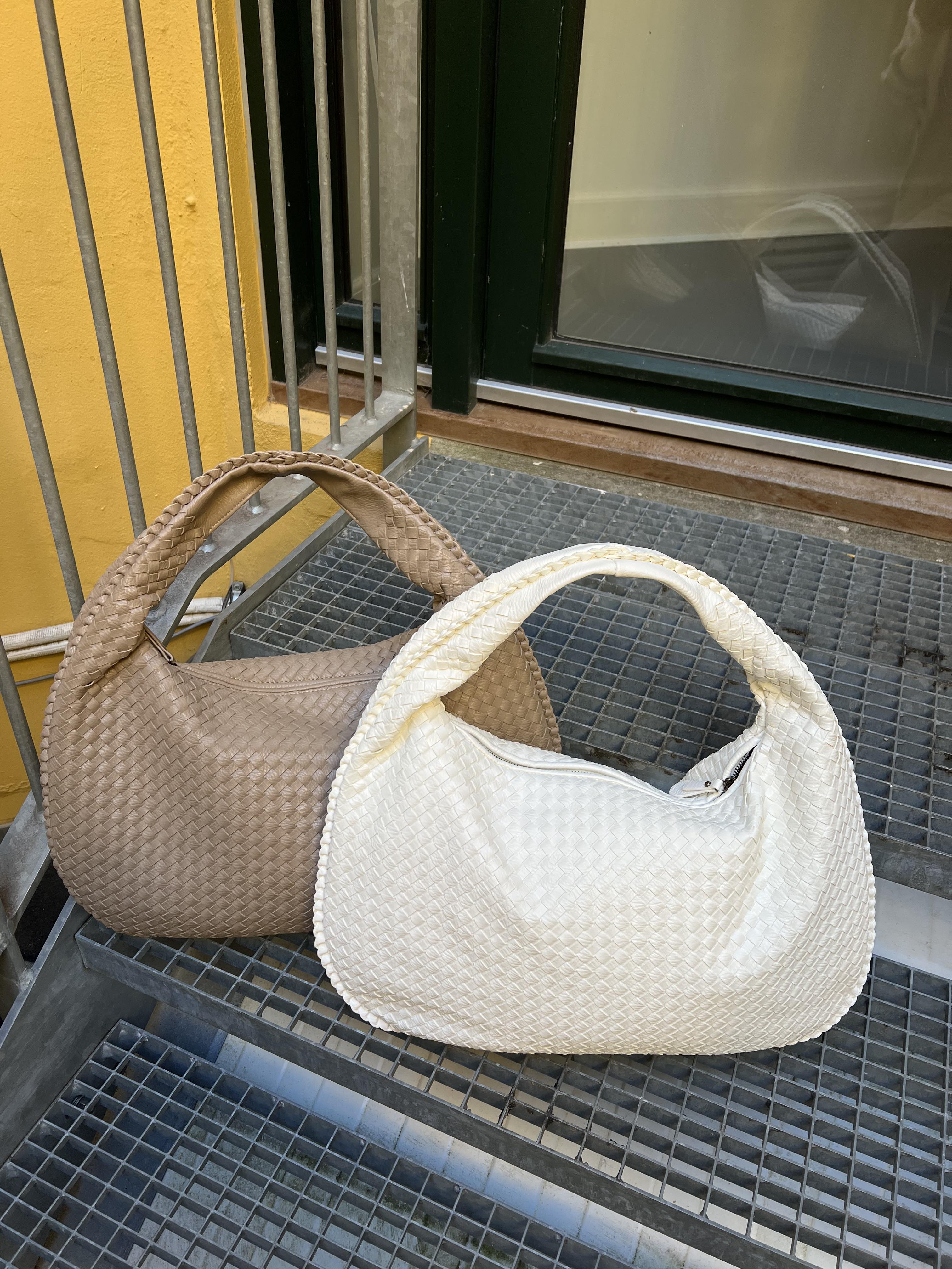 Niya Musthave Bag - White