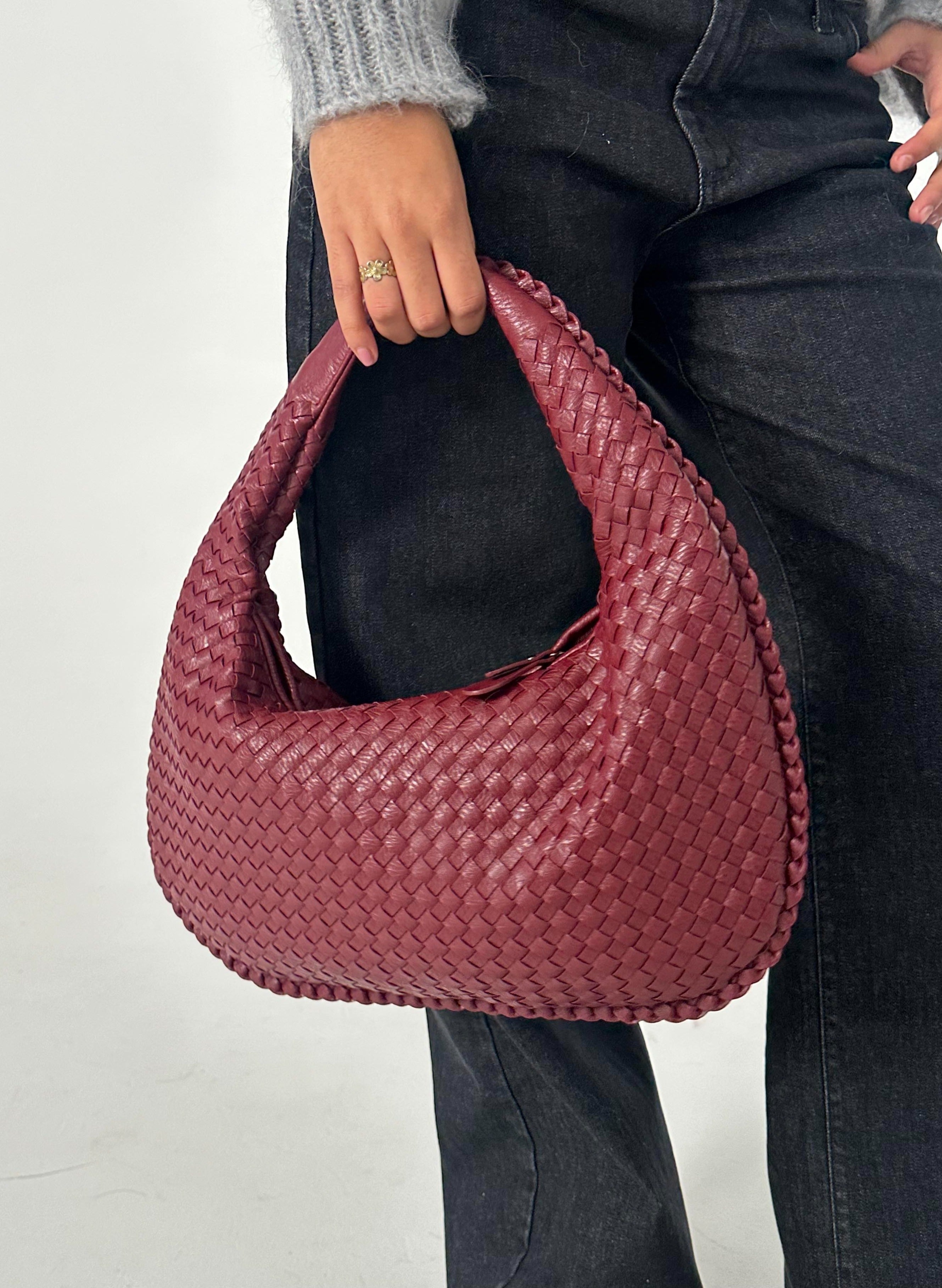 Niya Musthave Bag - Wine red